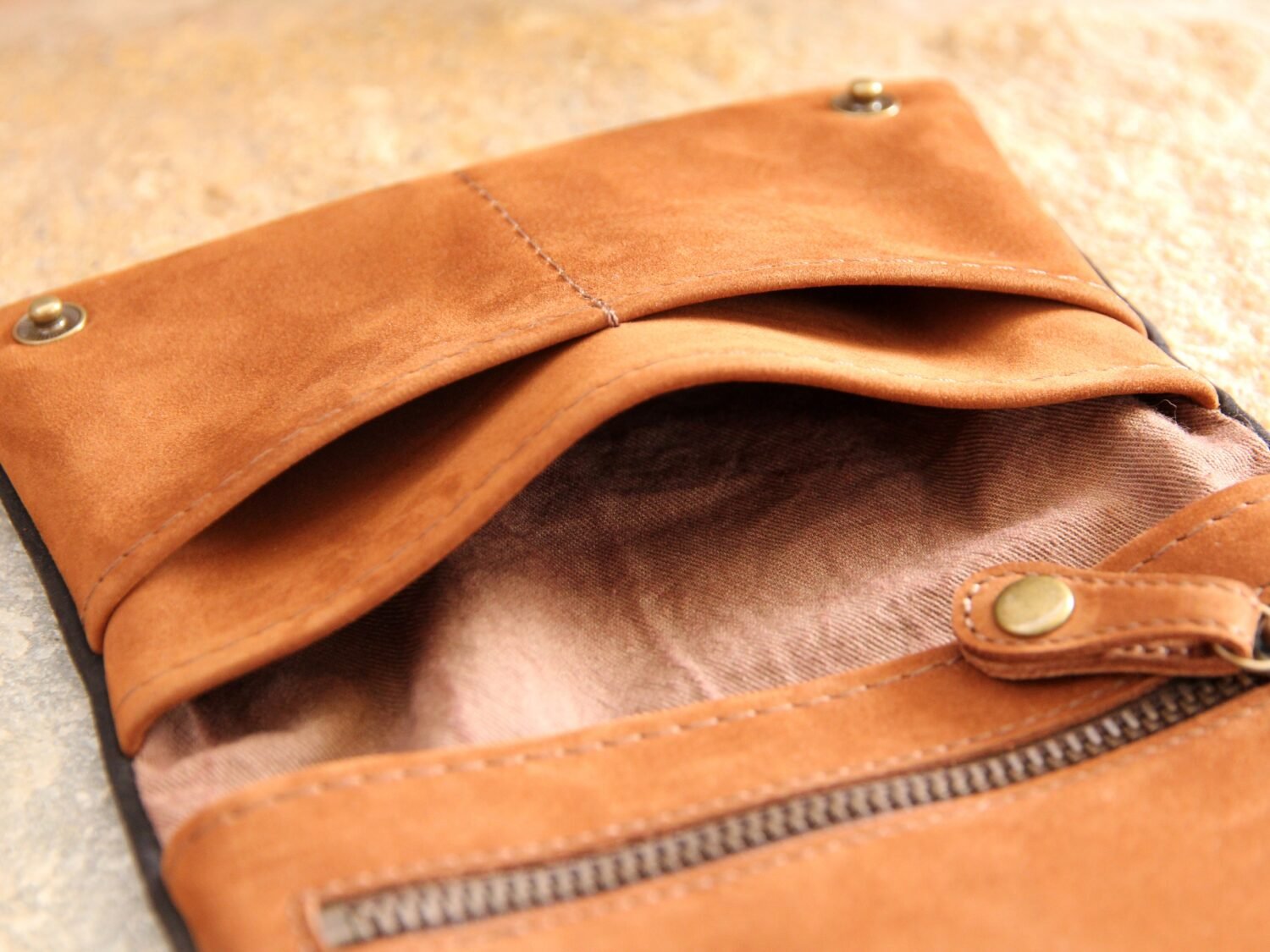 Tabaktasche Leder Nubuk #212 – Bild 5